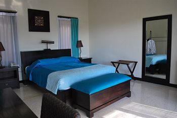 Alam Warna Villa Seminyak (Bali)
