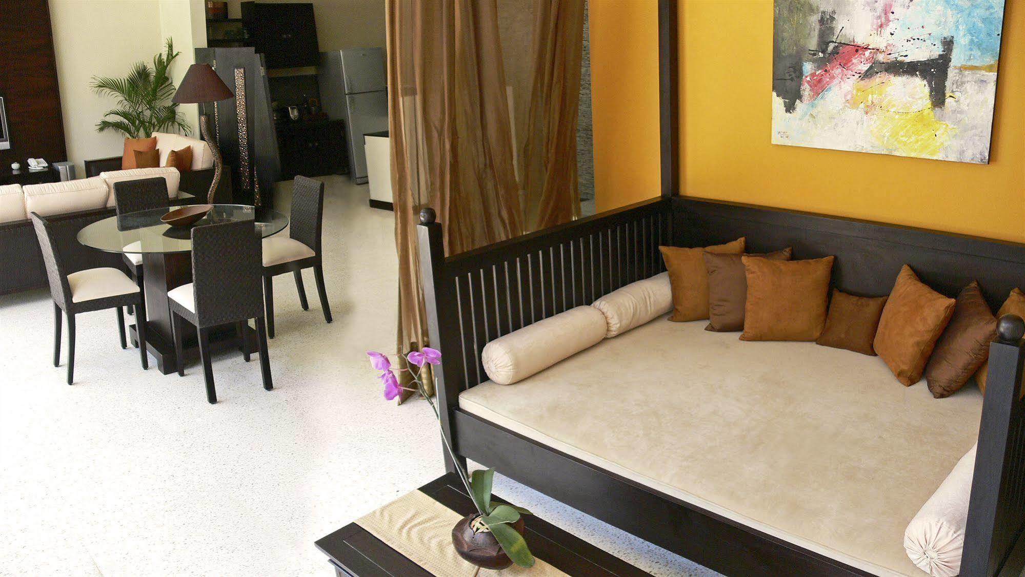 Villa Alam Warna *