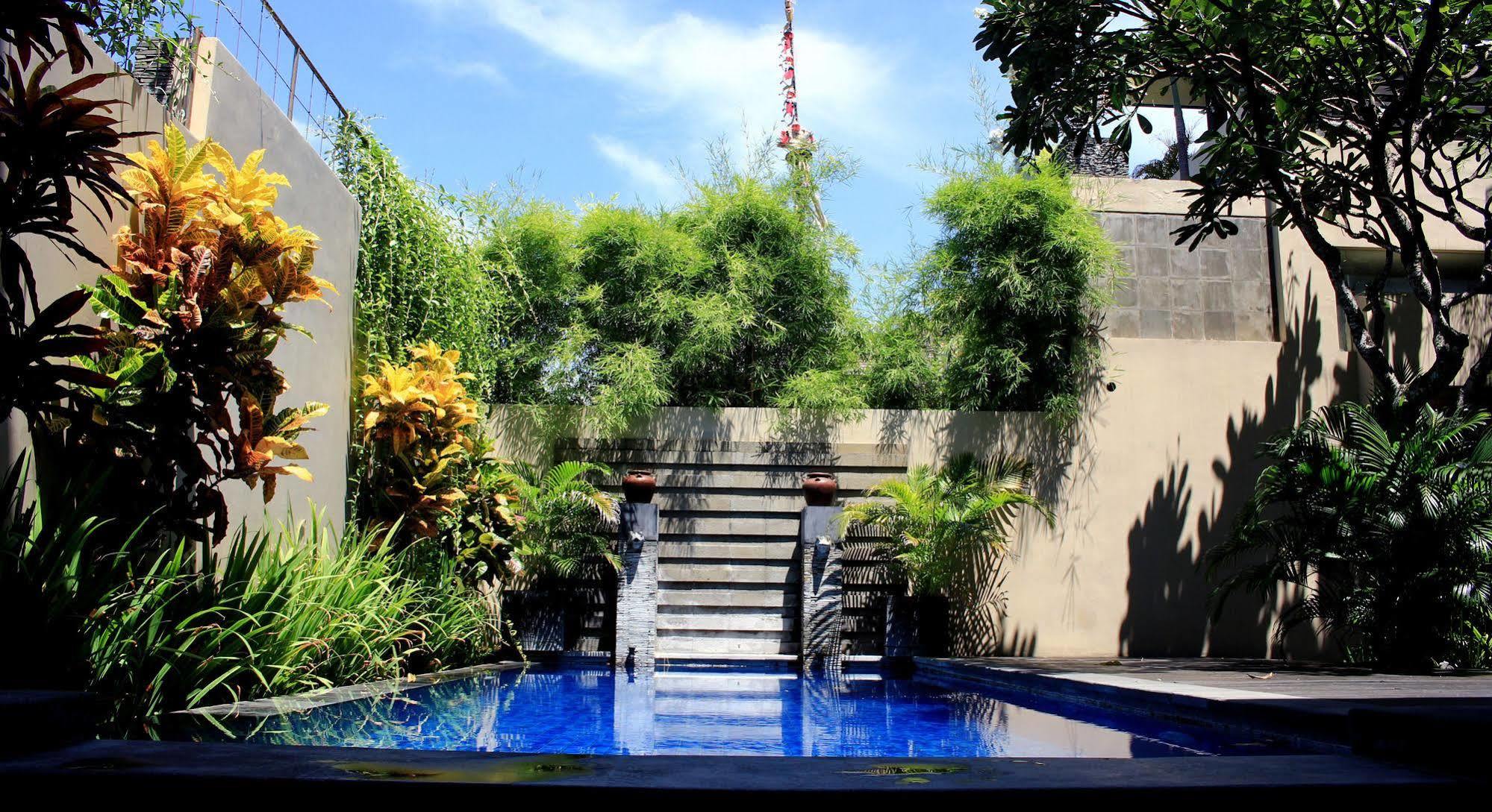Alam Warna * Seminyak (Bali)