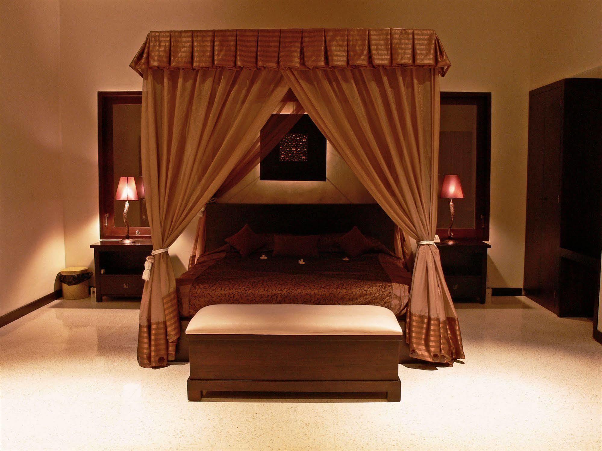 Villa Alam Warna