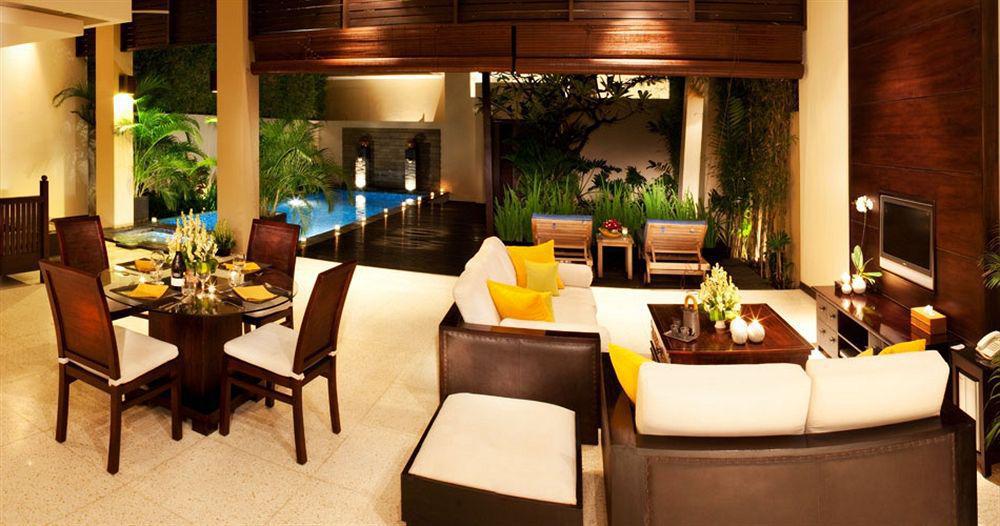 Alam Warna Villa